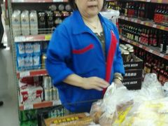 -全家便利店(崂山路四店)