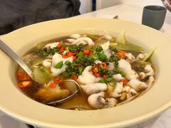 鲜椒酸辣鱼-鹿港小镇(黄金店)
