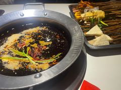 -钢管厂五区小郡肝串串香(奥克斯广场锦城万达店)