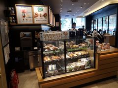 -星巴克臻选(华堂·新辰汇店)