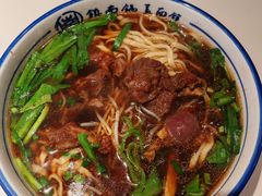 -镇南锅盖面馆(解放路店)