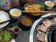 -阿山卓·野生菌火锅·纳西火塘烤肉