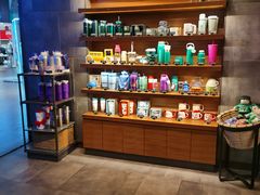 -星巴克(杭州临平银泰城B1店)