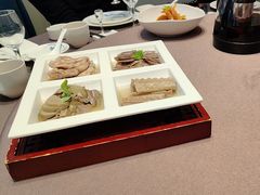 -香山湖家家宴(中山陵店)