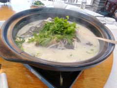 太平湖豆花鱼头煲-自游人·美食一楼·地道徽菜(三十年名店)