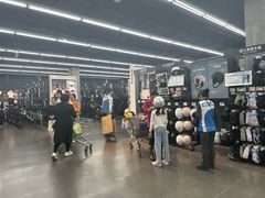 -迪卡侬(越秀公园店)