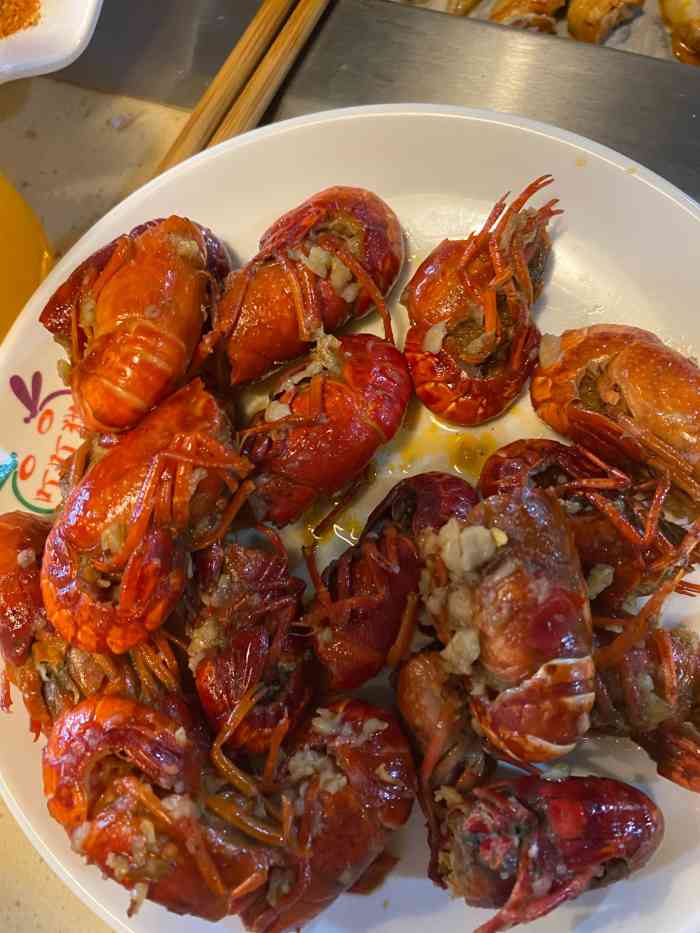 叮叮猫海鲜牛排自助烤肉(北碚店)-"挺不错的,位置就在泉外楼花店楼上.