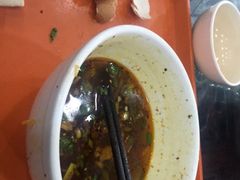 -牛一嘴·兰州牛肉面·大盘鸡(财富中心店)