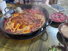 -黄潇洒老火锅(九眼桥宏济巷店)
