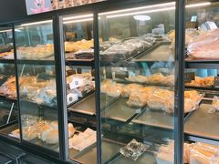 面包甜点陈列柜-美事客·面包·蛋糕·甜品(CBD店)