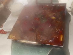 -渝是乎酸菜鱼·川渝小炒(新世界百货望京店)