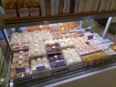 -好利来(世纪金源购物中心店)