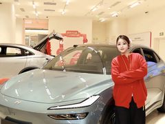 -王府井百货熙地港店