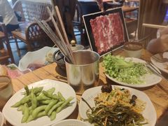-老牌坊云南鱼豆花火锅(爱建店)