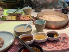 -洪氏嗨捞·猪肚鸡火锅(阳光天地店)