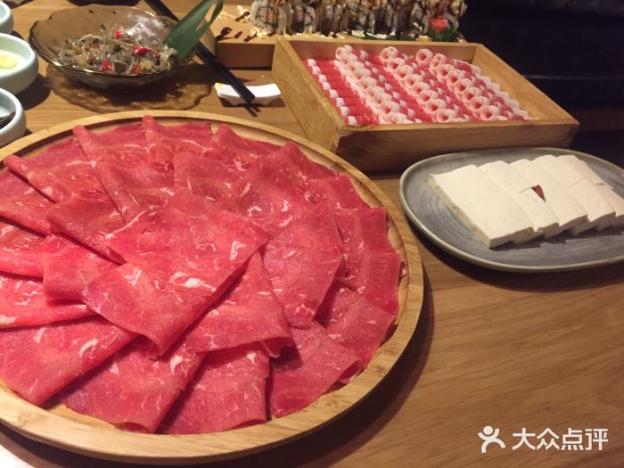 礼舍·和牛火锅·烤肉·料理餐厅(华茂店)图片