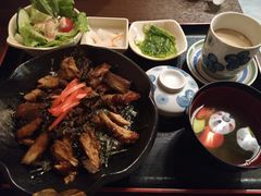 酱烤鸡肉饭-八木鸟居酒屋(小木桥路店)