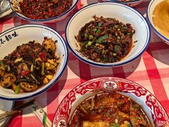 -笨豆腐居民楼菜馆•江西小炒(天津开发区店)
