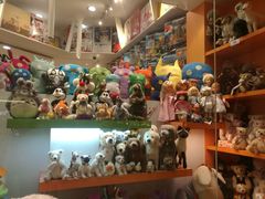 负一楼玩具公仔店-太古广场