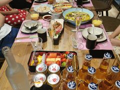 -临界音乐酒馆·小龙虾·江湖菜(华熙LIVE·鱼洞店)