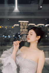 -莫小姐婚纱