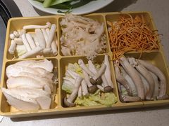 菌类滋补锅-芭夯兔·兔肉汤锅(新都店)