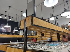-罗伯特眼镜·蔡司官方授权(罗湖国贸店)