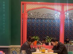 -沙枣树辣子鸡•新疆家常菜(喀什西路店)