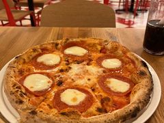 大眼肉披萨-城市大道红炉披萨烘焙坊