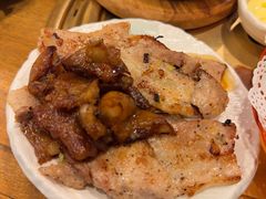 -炼火烤肉店