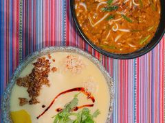 -香巴拉云南餐厅(华莱坞店)