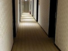 -黄山阿拉酒店(黄山风景区换乘中心店)