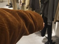 -URBAN REVIVO(七宝领展广场店)