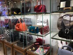 -华夏典当行(龙德广场店)