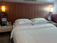 -清水湾酒店(深圳横岗塘坑地铁站店)