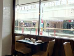 -新大咀港式茶餐厅(宝山万达店)