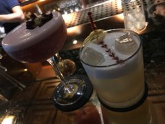 -Whisper Bar 