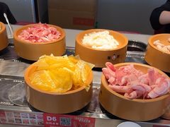 -龍歌自助小火锅(市南金茂湾店)
