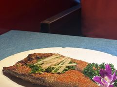 -香巴拉云南餐厅(华莱坞店)