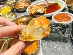 -草家酱蟹炭火烤肉店(珲春南路一店)