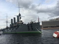 -阿芙乐尔号巡洋舰