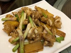 -正能量脆肉鲩火锅