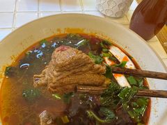 -粉八·云南米线·建水烧烤(常熟路店)