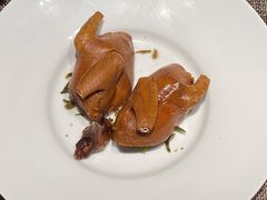 脆皮玻璃鸽-巧庆楼·茶膳