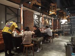 大堂-·缸桶屋·韩式牛肋条自助烤肉(西湖D11店)