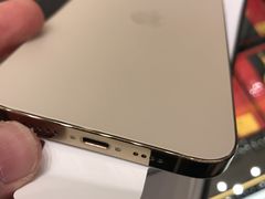 -Apple零售店(华贸购物中心店)