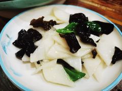 山药木耳-八张桌子(老店)