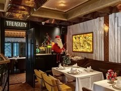 -Mogul Eatery·大亨餐酒馆