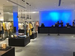 店内-URBAN REVIVO(七宝领展广场店)
