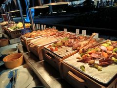 -亚龙湾希尔顿自助餐厅·海鲜·烧烤·沙滩BBQ·现场乐队